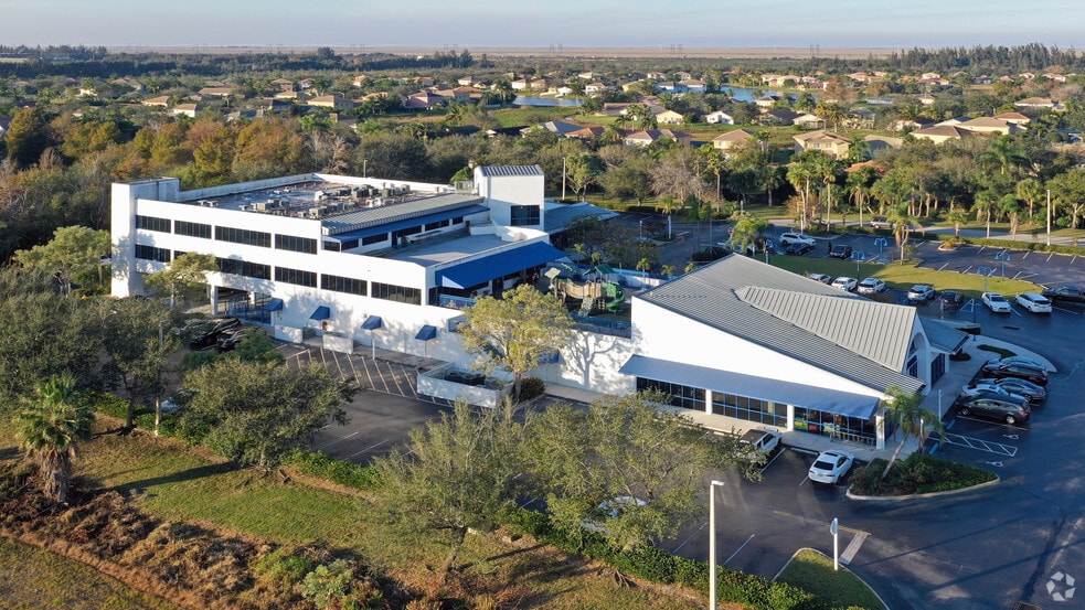 20170 Pines Blvd, Pembroke Pines, FL for lease - Aerial - Image 3 of 5