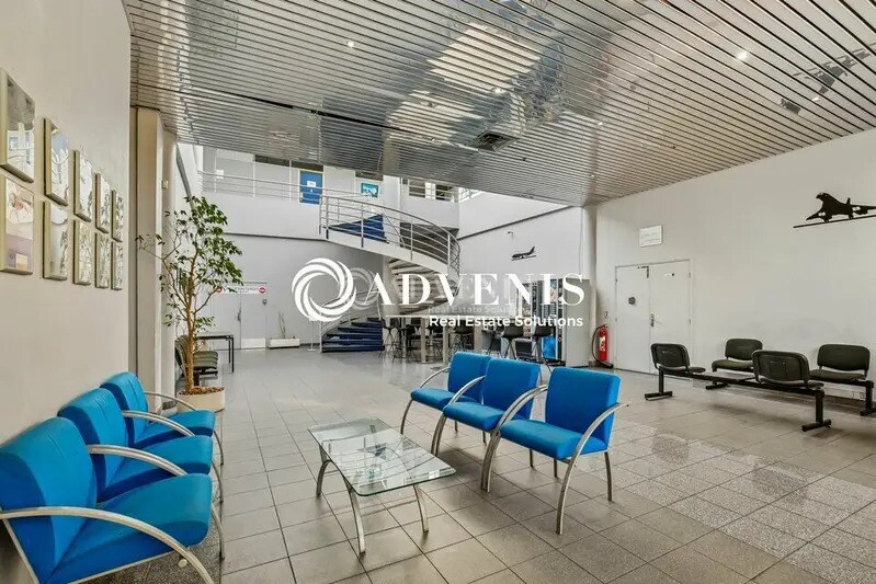 Bureau dans Villepinte à vendre - Photo du bâtiment - Image 2 de 10