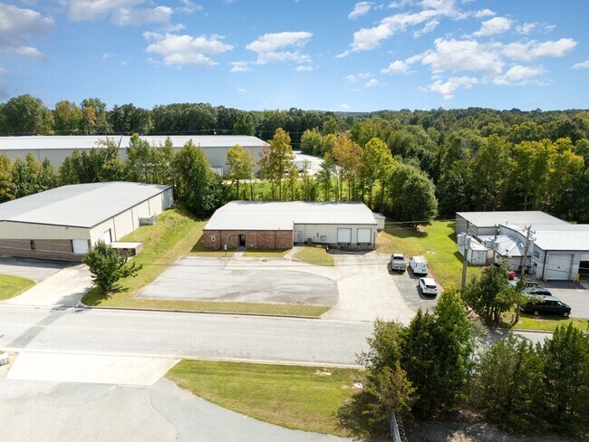 More details for 105 Todd Ct, Thomasville, NC - Industrial for Lease