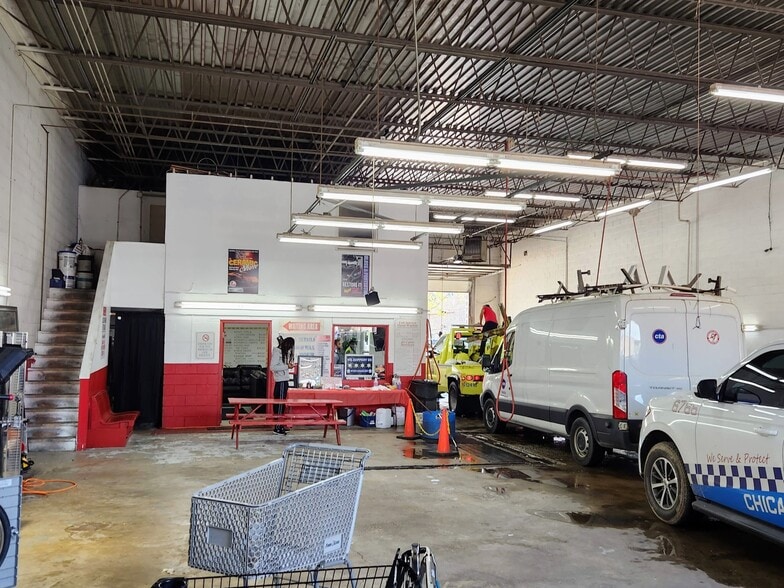 3540-3542 S Halsted St, Chicago, IL for lease - Interior Photo - Image 2 of 2