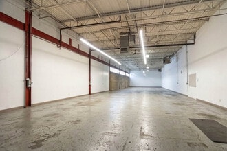 2201 W Fulton St, Chicago, IL for lease Interior Photo- Image 1 of 6