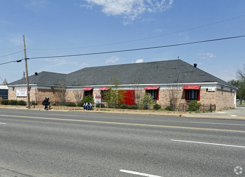 568 Poplar Ave, Memphis, TN à vendre - Photo principale - Image 1 de 8