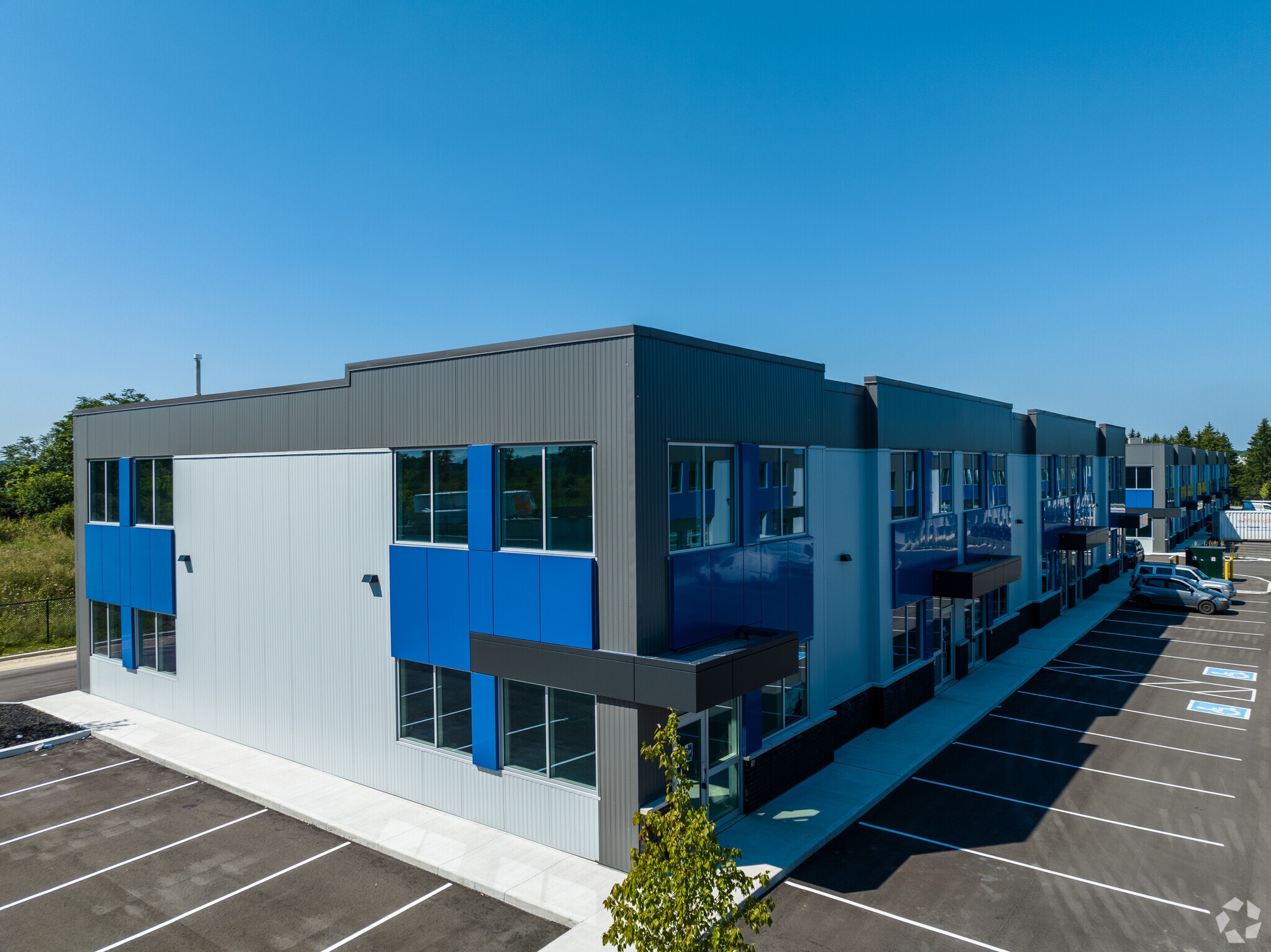 35 Anchor Rd, Hamilton, ON for sale Primary Photo- Image 1 of 1