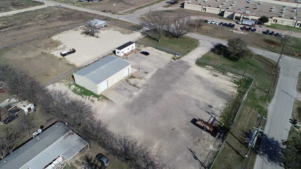 732 County Road 214, Venus, TX à louer - Aérien - Image 2 de 5