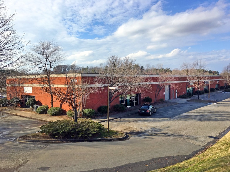3650 Patterson Ave, Winston-Salem, NC for lease - Building Photo - Image 1 of 14