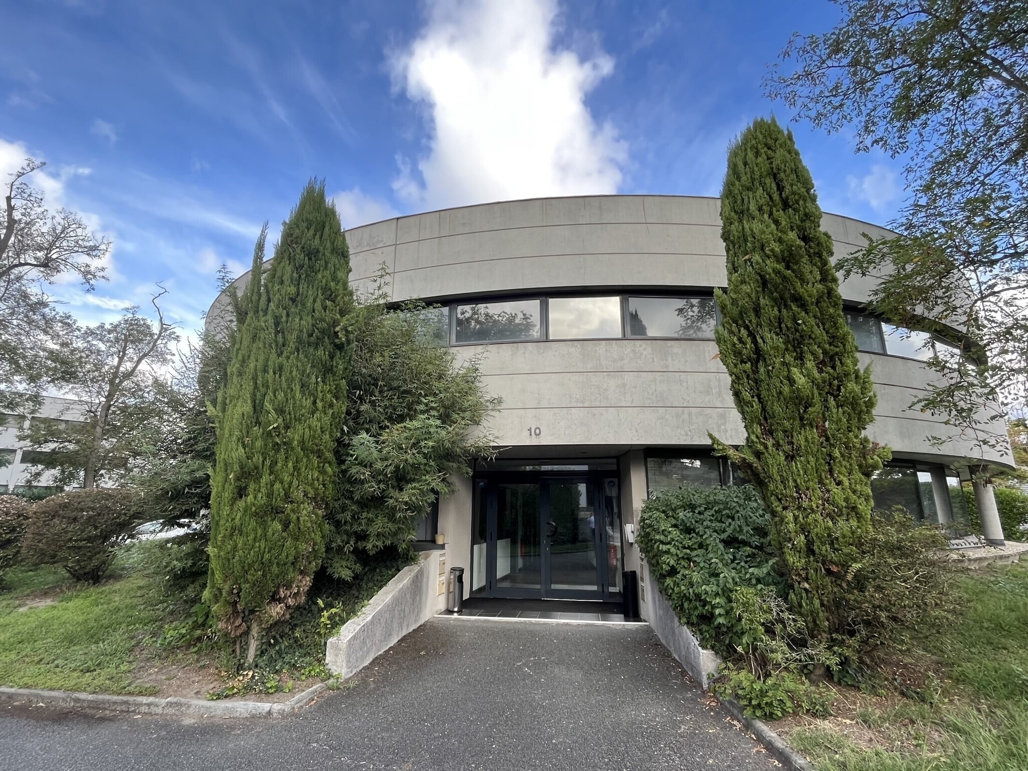 10 Allée Des Acacias, Mérignac for lease Building Photo- Image 1 of 11