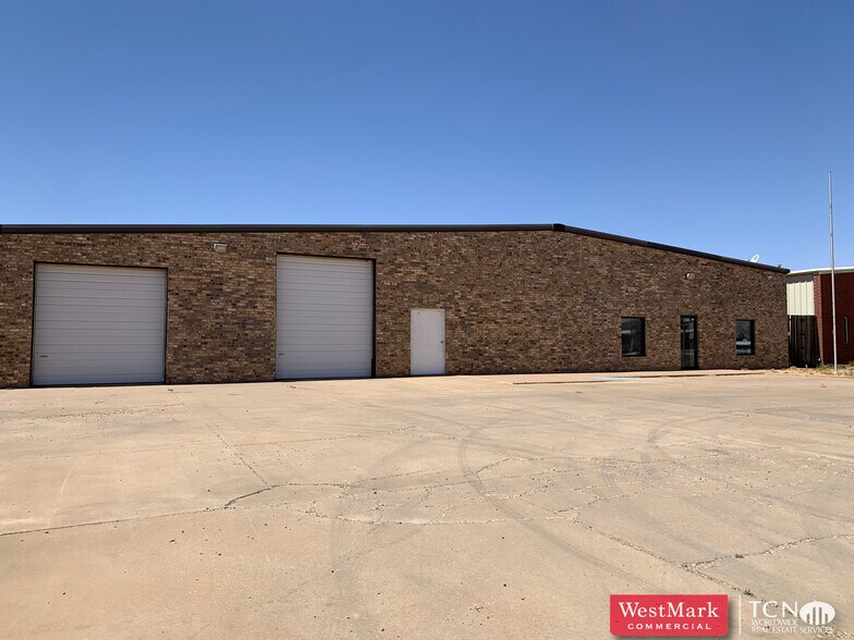 8810 Urbana Ave, Lubbock, TX for sale - Building Photo - Image 2 of 8