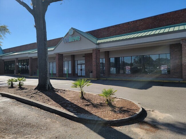 More details for 1925 SW College Rd, Ocala, FL - Office, Retail for Lease