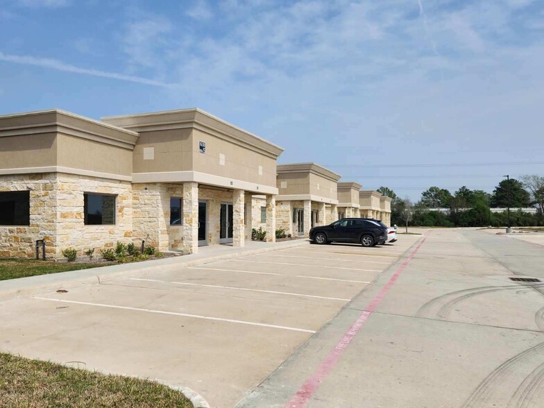 16310 State Highway 249, Houston, TX for lease - Building Photo - Image 2 of 19