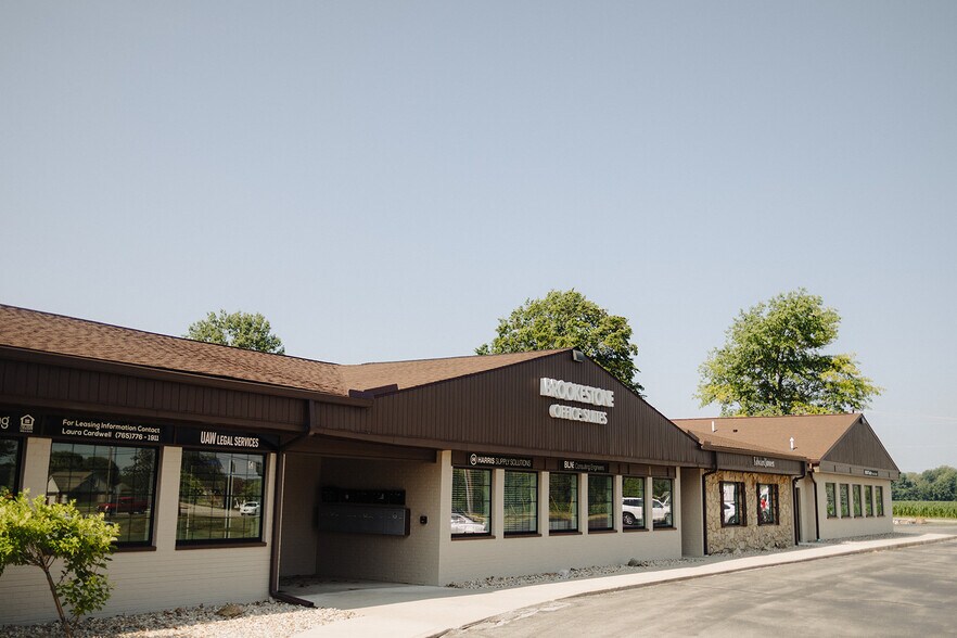 1201 W Alto Rd, Kokomo, IN à louer - Photo du bâtiment - Image 3 de 7