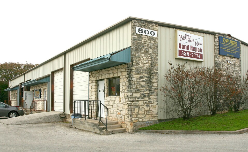 800 Brandi Ln, Round Rock, TX à louer - Photo du bâtiment - Image 2 de 11