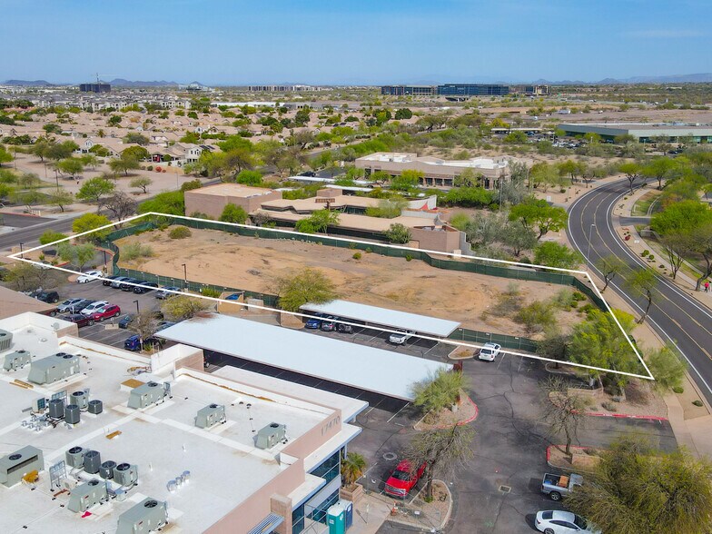 17677 N 82ND St, Scottsdale, AZ à vendre - Photo du bâtiment - Image 3 de 10