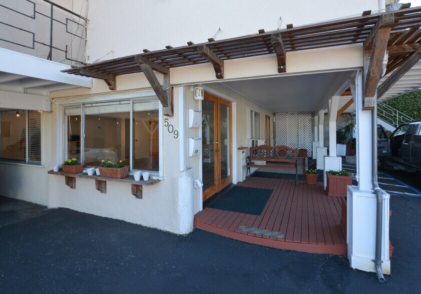 509 Magnolia Ave, Larkspur, CA à louer - Photo du bâtiment - Image 1 de 10