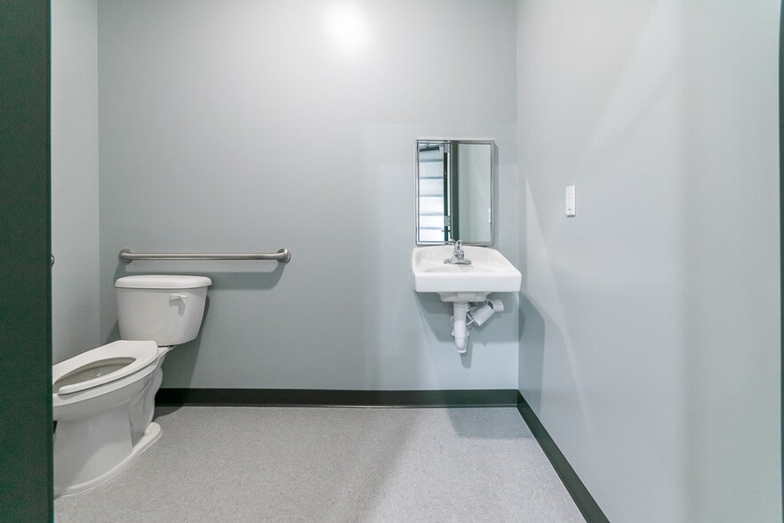 3558 Masters Rd, Jacksonville, FL for lease - Interior Photo - Image 3 of 20