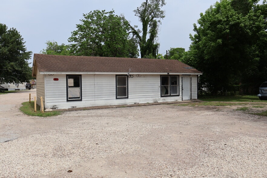 7915 Easton St, Houston, TX for sale - Building Photo - Image 3 of 8