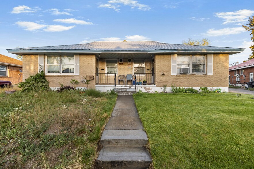 575-577 Holbrook Dr, Idaho Falls, ID à vendre - Photo du bâtiment - Image 2 de 2