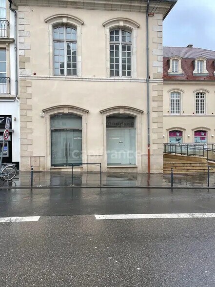 Retail in Nancy for lease - Building Photo - Image 2 of 7