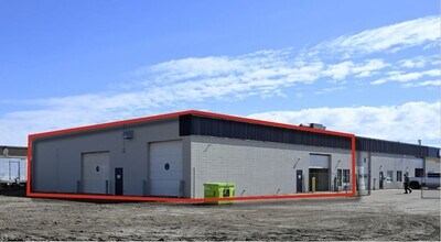 11222B 87 Av, Fort Saskatchewan, AB à louer Photo du bâtiment- Image 1 de 8