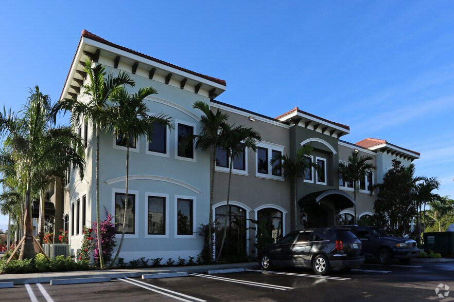 293 NW PeacockBlvd, Port Saint Lucie, FL à vendre - Photo du bâtiment - Image 2 de 4