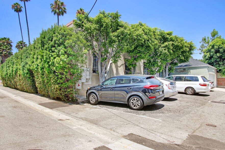 110 N Doheny Dr, Beverly Hills, CA for sale - Building Photo - Image 3 of 15