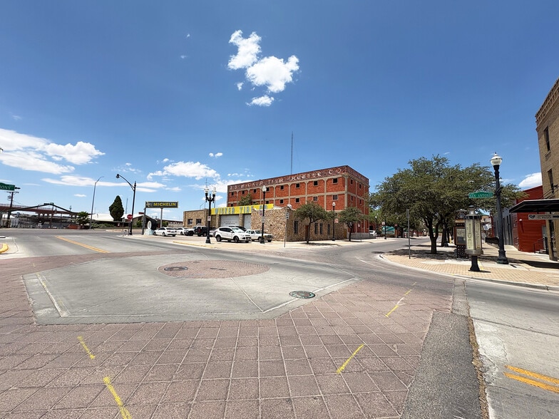 E 201 Anthony St, El Paso, Texas 79901, El Paso, TX à vendre - Photo du bâtiment - Image 3 de 19
