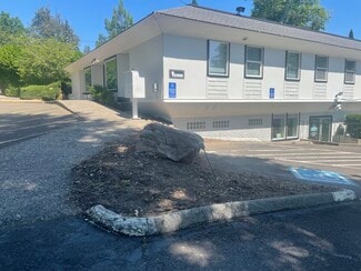 Plus de détails pour 630 B Ave, Lake Oswego, OR - Bureau à louer