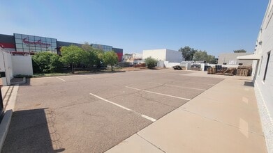 728 N Monterey St, Gilbert, AZ for lease Interior Photo- Image 2 of 14