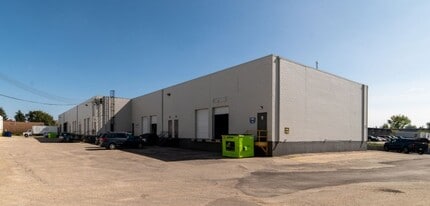 1681-1703 Dublin Ave, Winnipeg, MB à louer Photo du bâtiment- Image 2 de 3