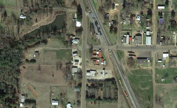 116 S Arkansas Ave, Bloomburg, TX - AERIAL map view