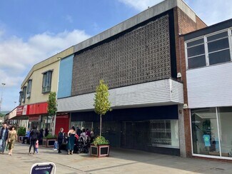 Plus de détails pour 6-14 George St, Pontypool - Commerce de détail à louer