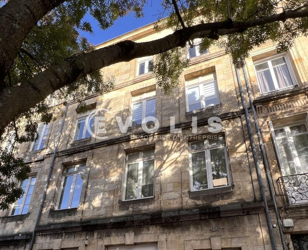 Office in Bordeaux for lease Building Photo- Image 1 of 8