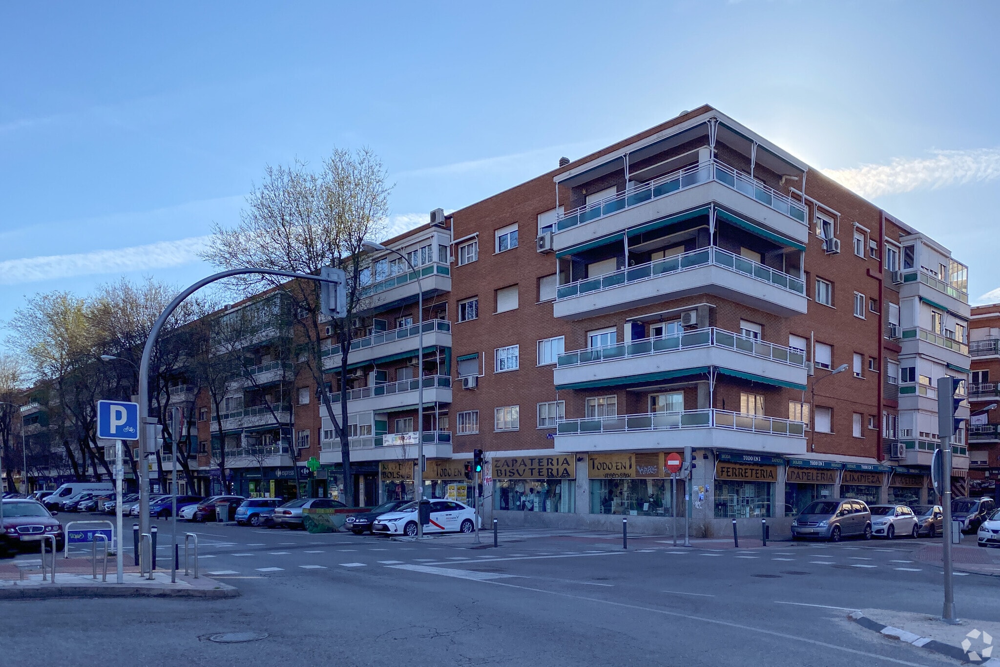 Calle de José del Hierro, 48, Madrid, Madrid for sale Primary Photo- Image 1 of 13