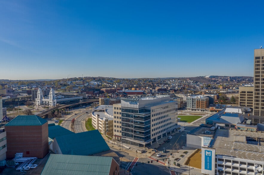 1 Mercantile St, Worcester, MA à louer - Photo du bâtiment - Image 2 de 5