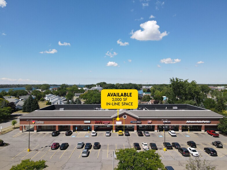 76-100 Niagara St, Tonawanda, NY for lease - Building Photo - Image 2 of 8