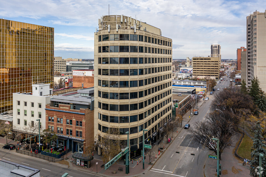 10106 105th St NW, Edmonton, AB for sale - Primary Photo - Image 1 of 2