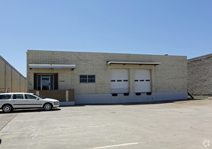 3248 Towerwood Dr, Farmers Branch, TX for lease - Building Photo - Image 2 of 3