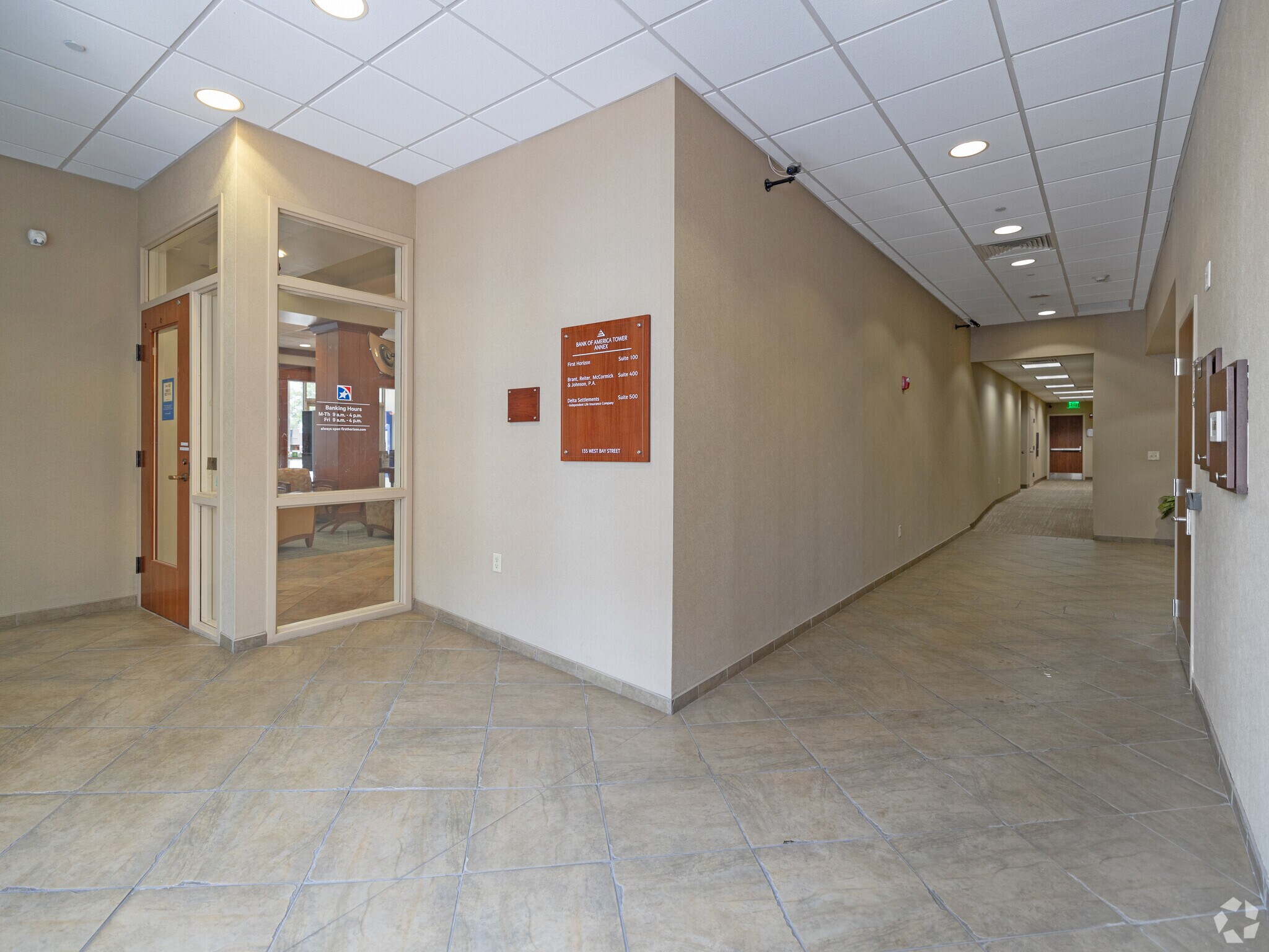 135 W Bay St, Jacksonville, FL for lease Lobby- Image 1 of 2