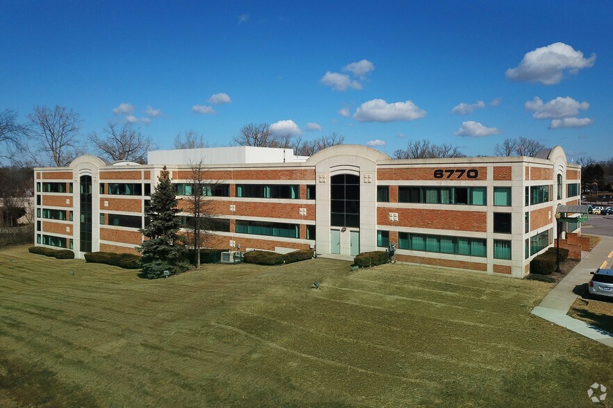 6770 Dixie Hwy, Clarkston, MI à louer - Photo du bâtiment - Image 1 de 24