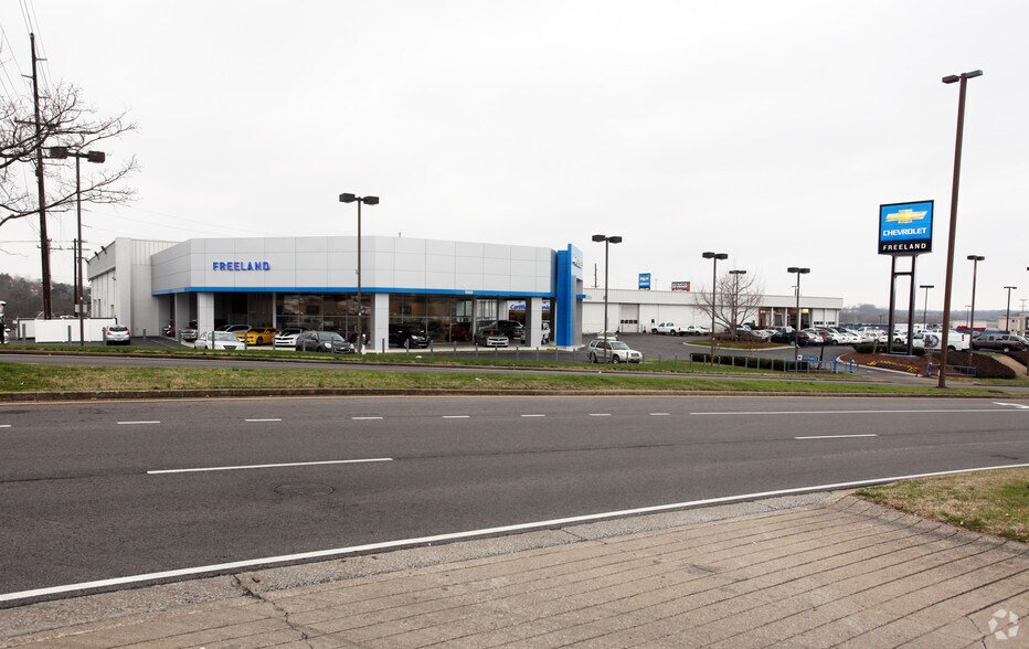 5333 Hickory Hollow Pky, Antioch, TN à louer - Photo du bâtiment - Image 2 de 12