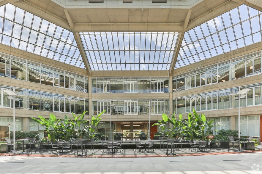 6715 8th St NE, Calgary, AB for lease - Lobby - Image 2 of 9