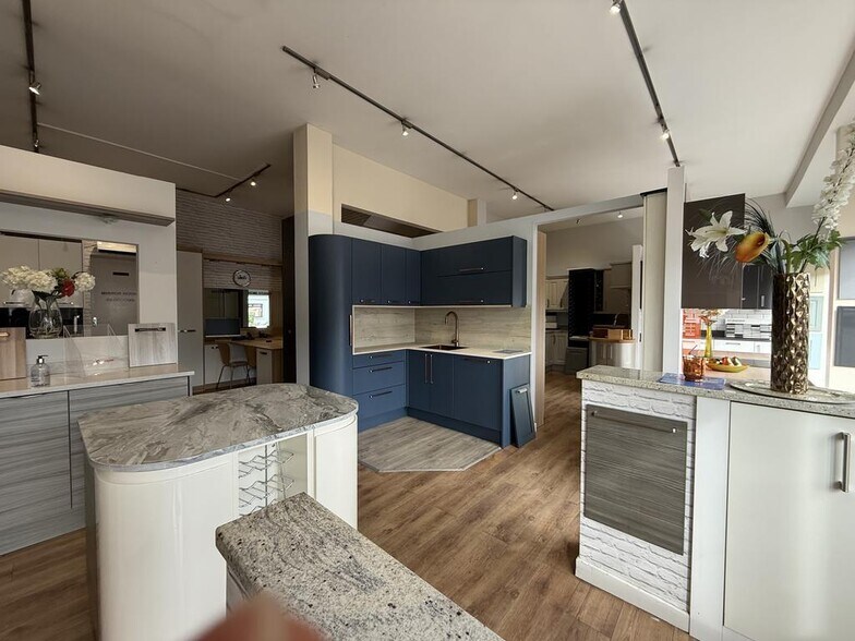 116-118 Grahams Rd, Falkirk à louer - Photo du bâtiment - Image 2 de 4