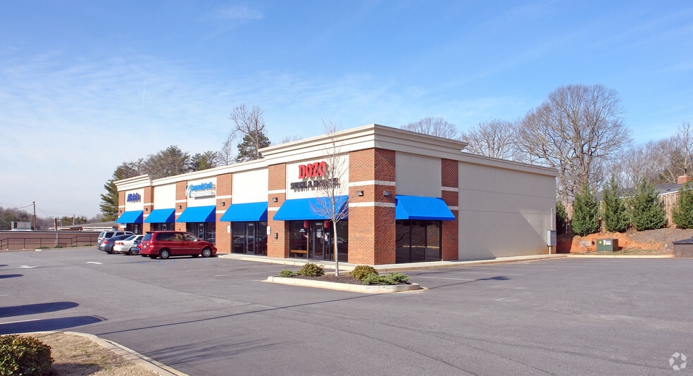 6602-6606 Calhoun Memorial Hwy, Easley, SC for lease - Primary Photo - Image 1 of 10