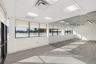 1489-1499 W Palmetto Park Rd, Boca Raton, FL for lease Interior Photo- Image 1 of 7