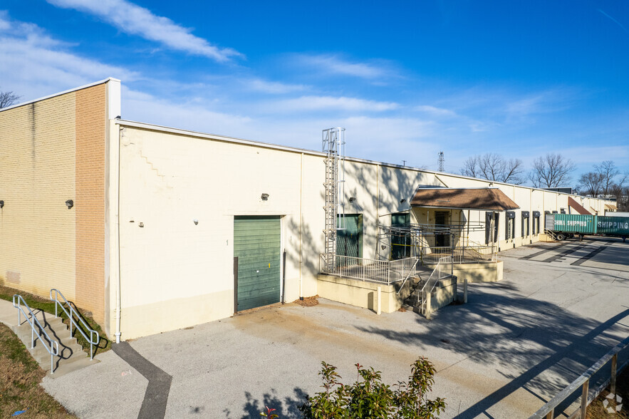 444 North Lane, Conshohocken, PA for lease - Building Photo - Image 1 of 6