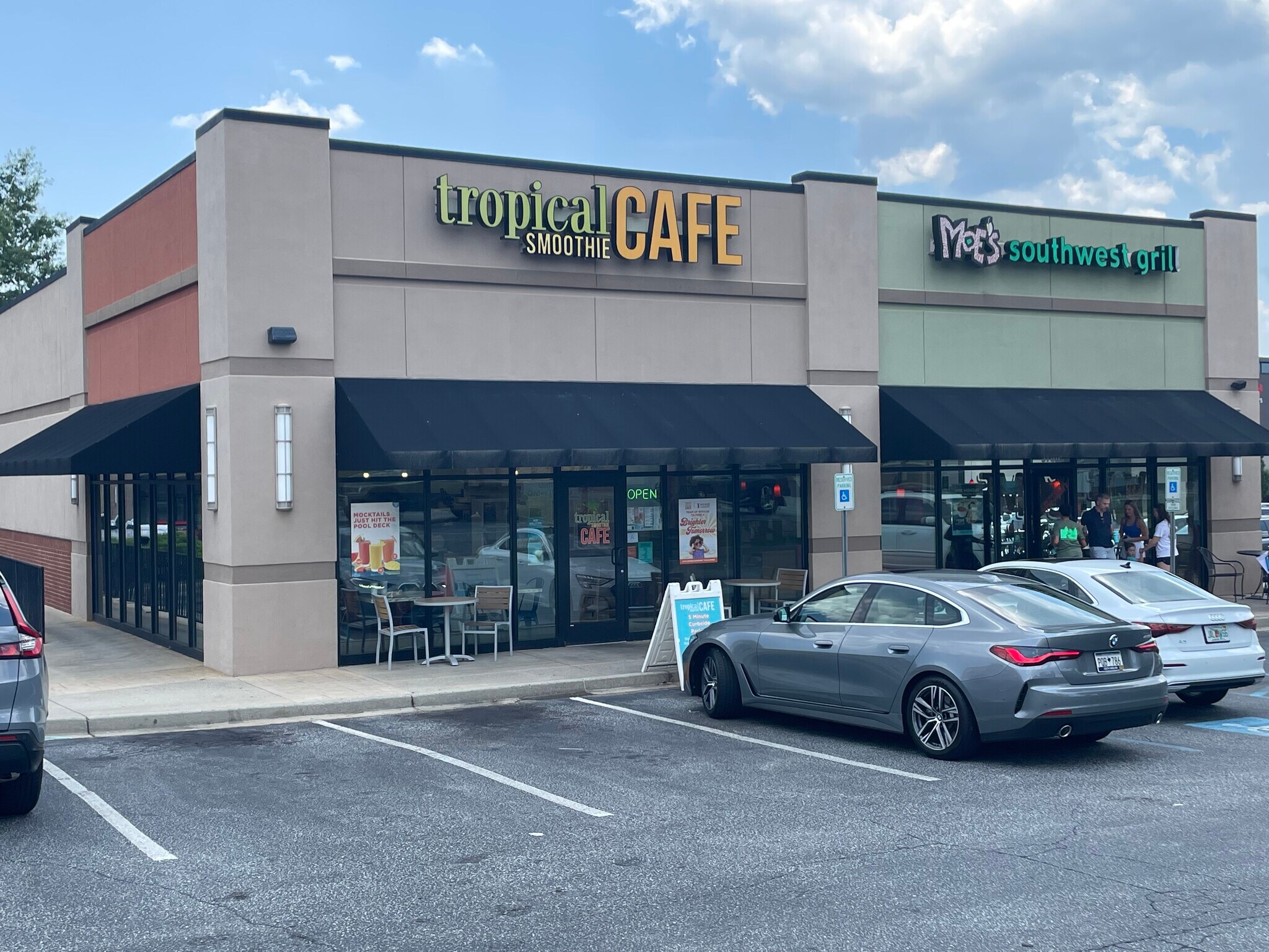 3710-3714 Pelham Rd, Greenville, SC à louer Photo du bâtiment- Image 1 de 5