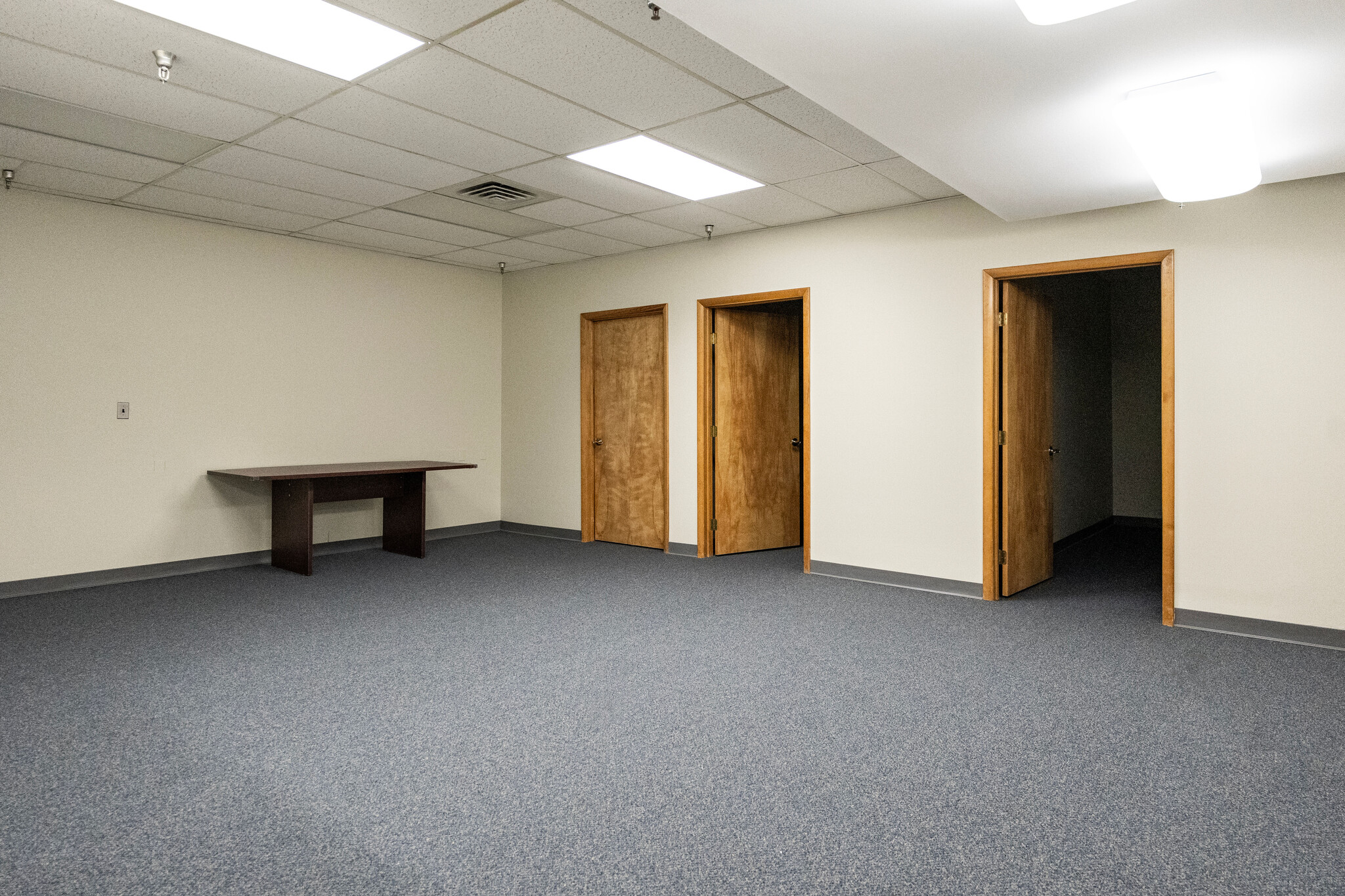 3 Neptune Rd, Poughkeepsie, NY for lease Interior Photo- Image 1 of 4