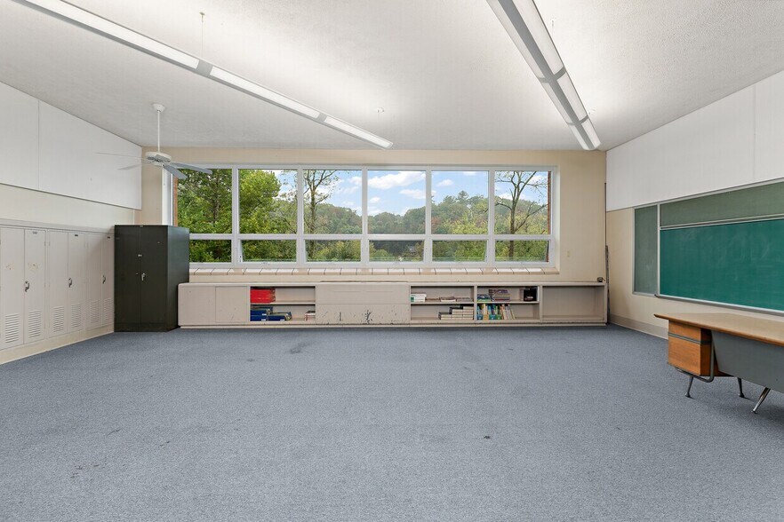 3953 Kirk Ave, Allison Park, PA à louer - Photo du bâtiment - Image 3 de 12