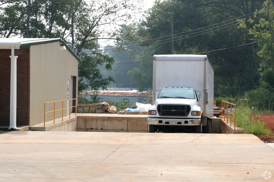 115 Hagan Ave, Childersburg, AL à vendre - Photo du bâtiment - Image 1 de 6