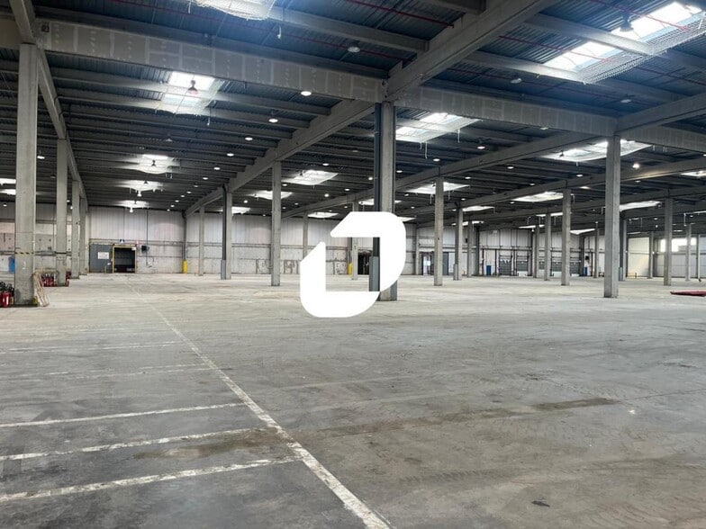 Industrial in Vendargues for lease - Interior Photo - Image 3 of 19