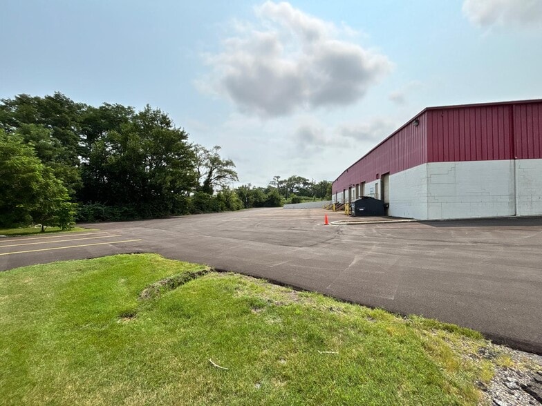 850 S Marietta St, South Bend, IN for lease - Building Photo - Image 2 of 16